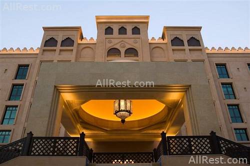 Qamardeen Hotel